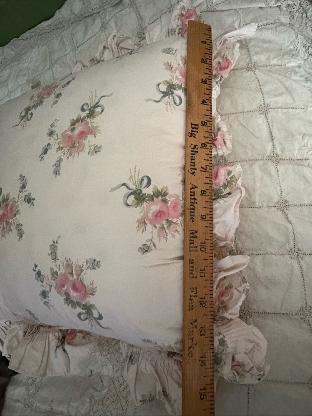 Simply Shabby Chic Pink Ruffle Pilllow Has Flaw See photos - Picture 5 of 12